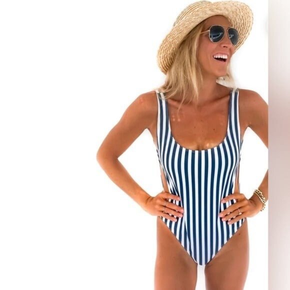 NEW! Kenny Flowers The Hamptons Navy Striped One Piece Swimsuit SZ M - Picture 3 of 11